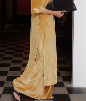 Quần áo dài nhung - Vàng