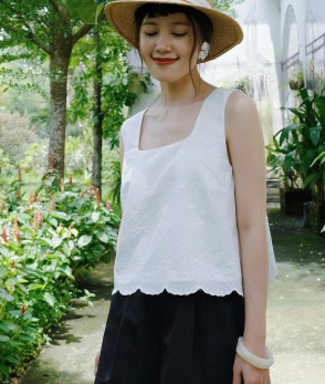 MINNIE TOP